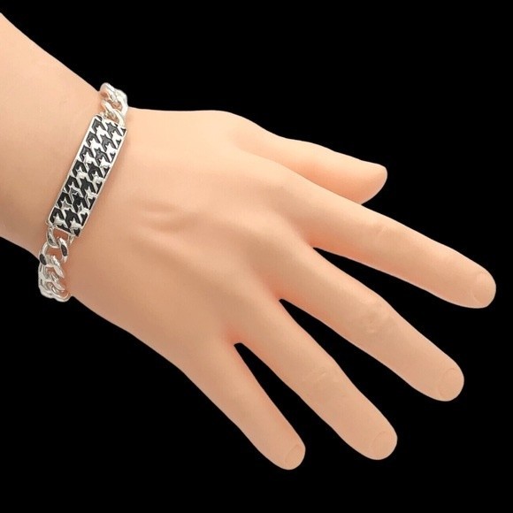 🌼 Houndstooth Bar Silver Chain Bracelet - Picture 3 of 3